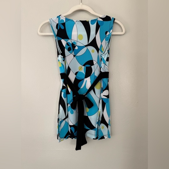 Y2K 2000s Abstract Flower V Neck Tie Back Baby Doll Top by MMC - Picture 4 of 5